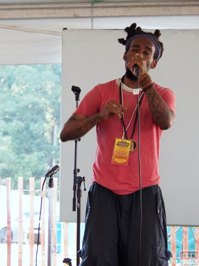 Kuf Knotz freestyles during the 54th annual Philadelphia Folk Festival.