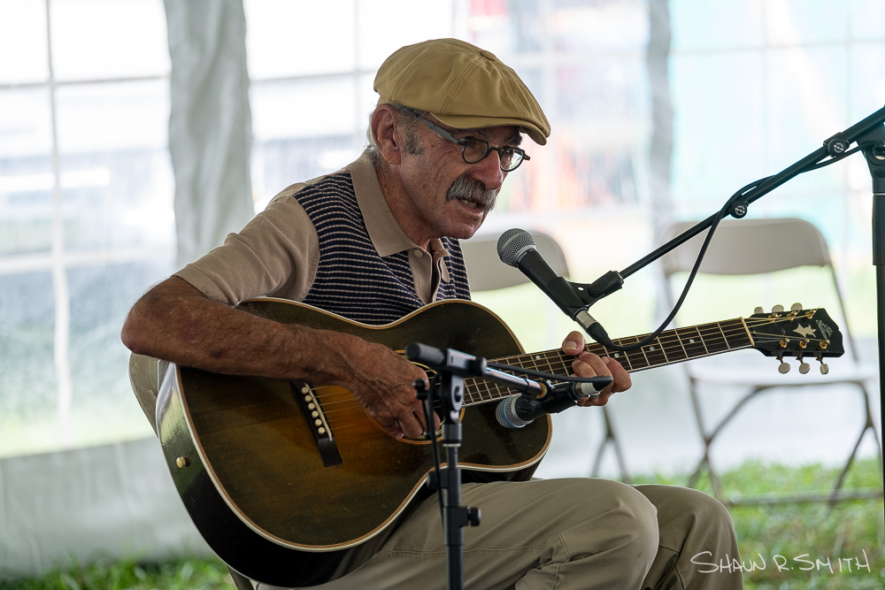 Roy Bookbinder performs Sunday, Aug. 18 at the 61st annual Philadelphia Folk Festival (Shaun R. Smith/ The High Note).