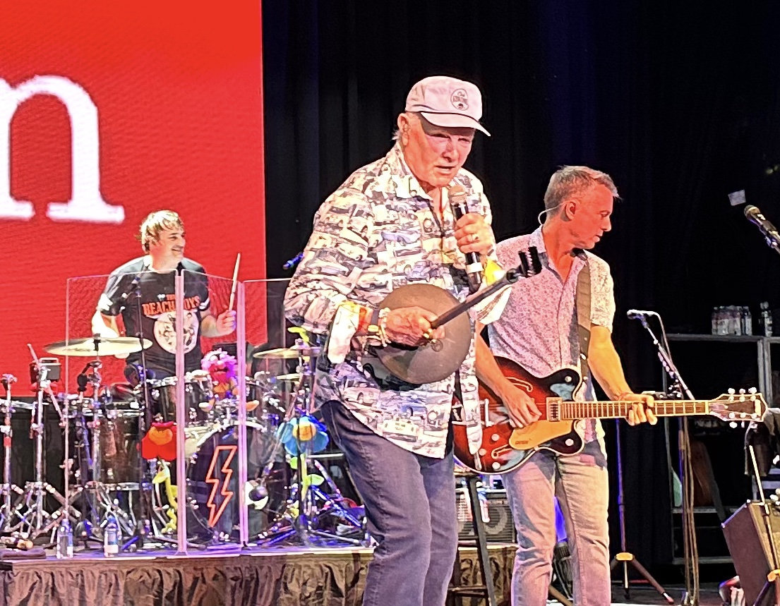 Mike Love thanks the crowd who came to see The Beach Boys Monday, Aug. 5, 2024 at the Ocean City Music Pier in Ocean City, New Jersey (Shaun R. Smith/ The High Note).