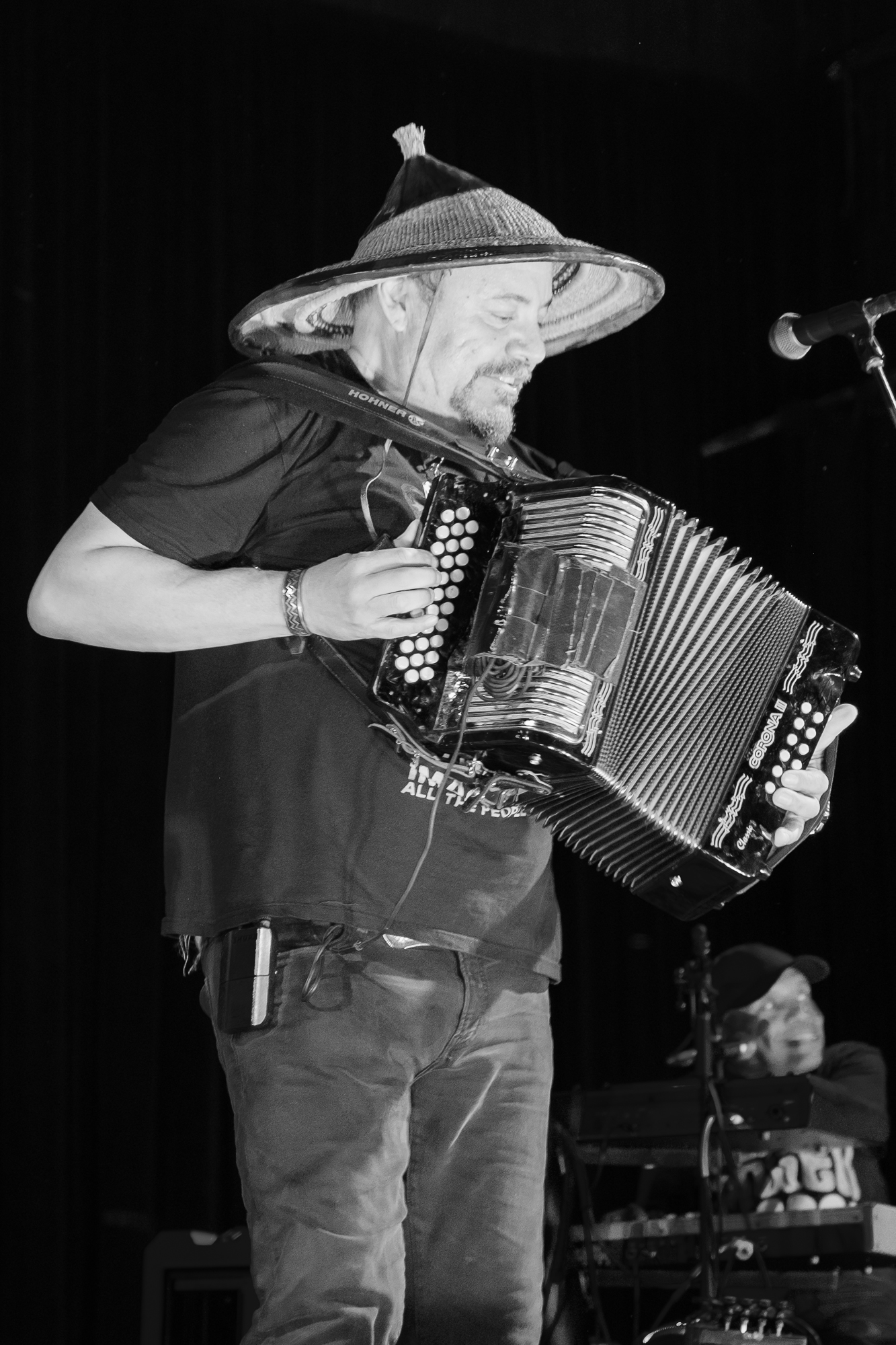 Terrance Simien performs at the 63rd annual Philadelphia Folk Festival Saturday, Aug. 15, 2026 (Shaun R. Smith/ The High Note).