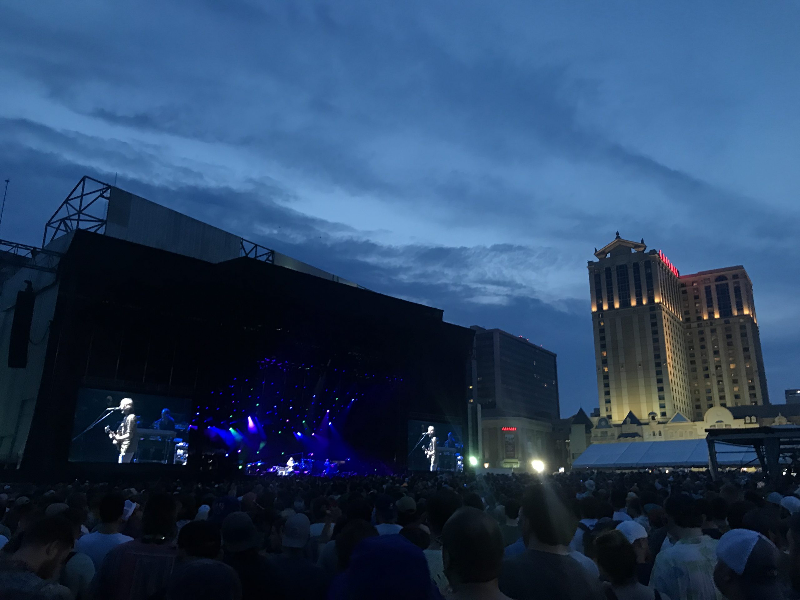 Phish Thrives On Atlantic City Sand The High Note
