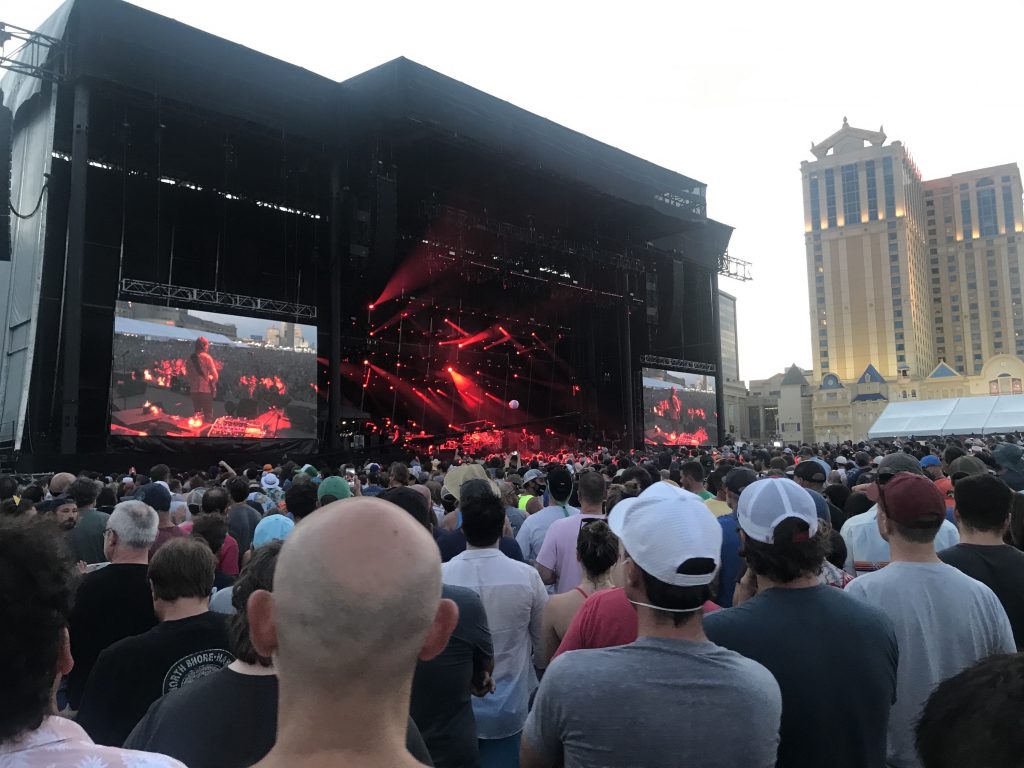 Phish performs Sunday, Aug. 15, 2021 on the beach in Atlantic City, New Jersey (Shaun R. Smith/The High Note).