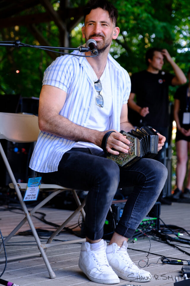 Mohsen Amini performs with Talisk at the 60th annual Philadelphia Folk Festival (Shaun R. Smith/ The High Note).