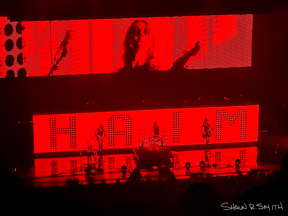 Haim at Mann Center Sept. 4, 2025 (Shaun R. Smith/ The High Note).